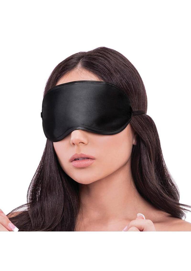 Lux Fetish Collar and Leash Set