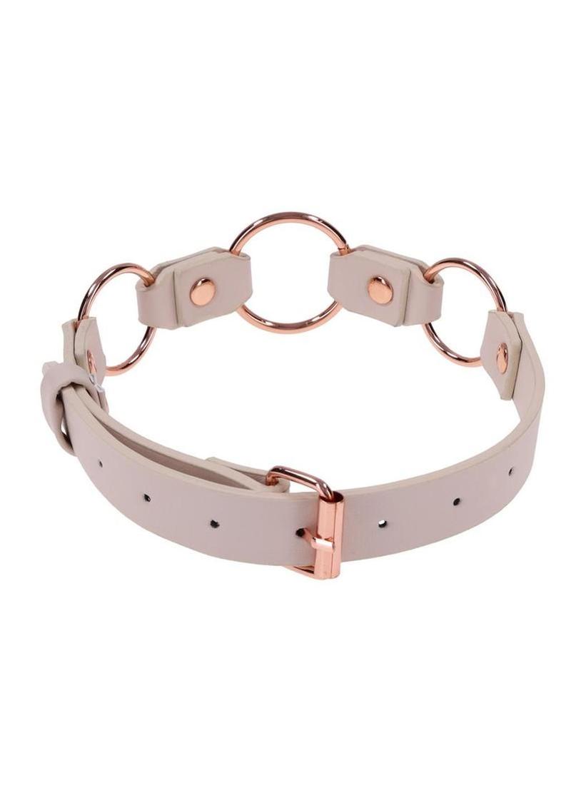 Peaches ‘N Creame Ring Day Collar