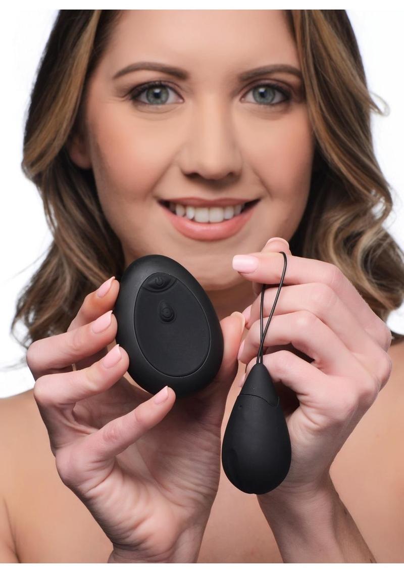 Bang! 10x Rechargeable Silicone Vibrating Egg With Remote Control